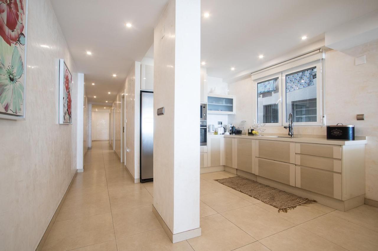 First Line Luxury Apartments 阿利坎特 外观 照片